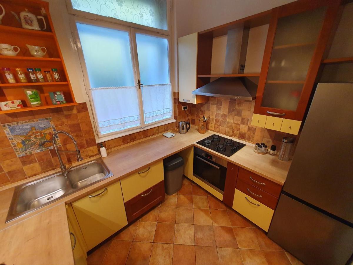Lola Bivio Lägenhet Rijeka Exteriör bild