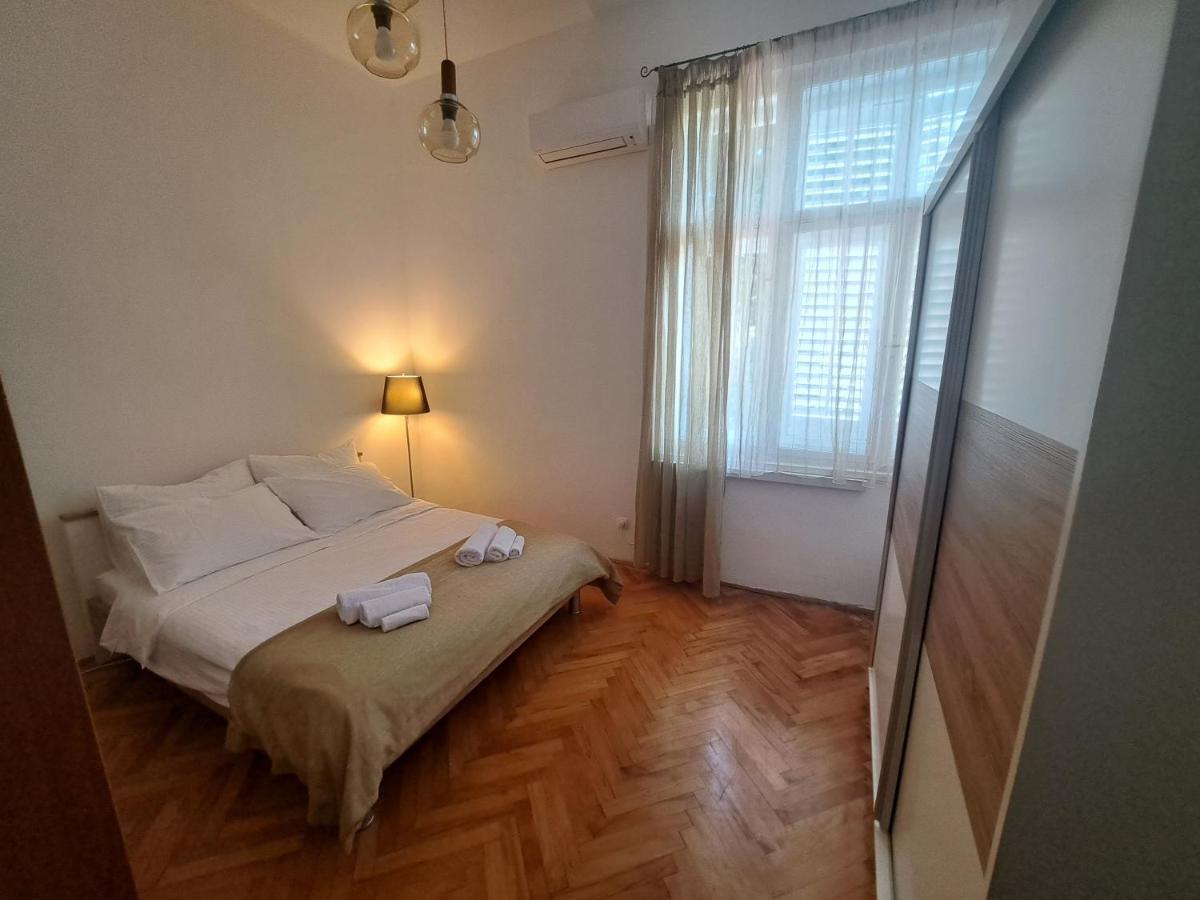 Lola Bivio Lägenhet Rijeka Exteriör bild