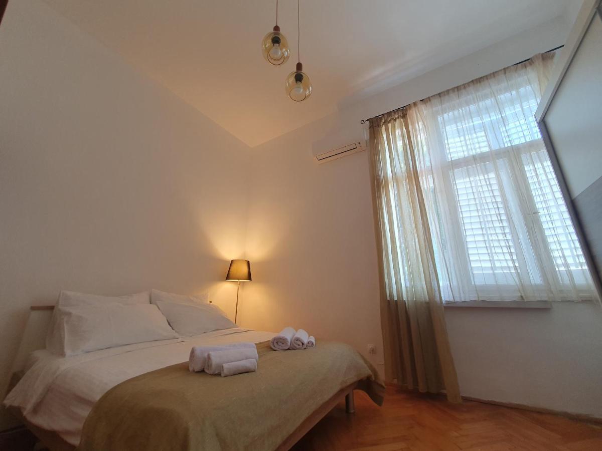Lola Bivio Lägenhet Rijeka Exteriör bild